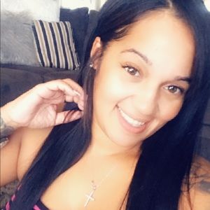 Meet your Posher, Desiree